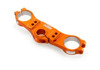 13 02 24 1011 KTM Triple Clamp 01
