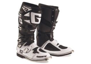 14 03 2024 1057 2174 014 Gaerne SG12 Wht Blk Mx Boots 01