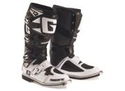 14 03 2024 1057 2174 014 Gaerne SG12 Wht Blk Mx Boots 01