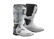 16 03 2024 0900 Gaerne Fast Back MX Boots White 01