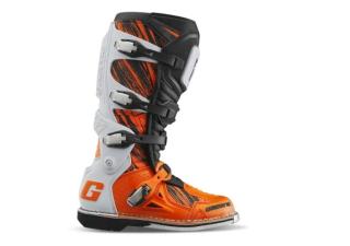 16 03 2024 0913 Gaerne Fast Back Ora Wht Blk MX Boots 01