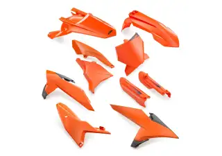 PLASTIC PARTS KIT