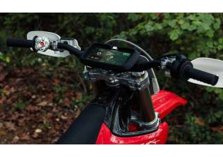 03062025 1610 starkvarg ex red 004