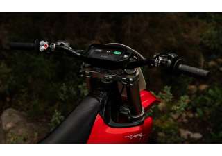 Vérin De Coffre STARK SKGS-0220556 Pour VOLVO V70, XC70 Au Prix De 11