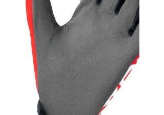 Convert 1200 Wx1200 H PHO GG PW PERS RS 92106 3 GG25001370 X GG NANO TECH GLOVES DETAIL1 SALL AWSG V1