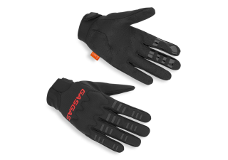 Convert 1200 Wx1200 H PHO GG PW PERS VS 92162 3 GG25001500 X FAST GLOVES composing SALL AWSG V1