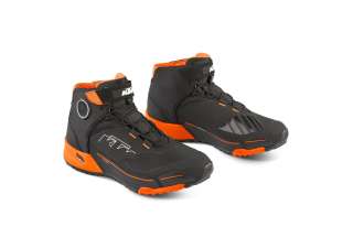 Convert 1200 Wx1200 H PHO PW PERS VS 3 PW25000060 X KTM CR X DS RID SHOES SALL AWSG V3