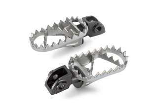 Convert 1200 Wx1200 H PHO NMON 681605 A62603940088 Footpeg set Studio Pictures Street SALL AWSG V1