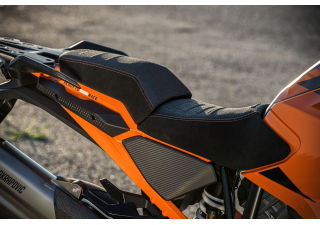 Convert 1200 Wx1200 H PHO PP MON 483697 61907940000 61907940005 61907947000 61907947005 ERGO PILLION SEAT SALL AWSG V1