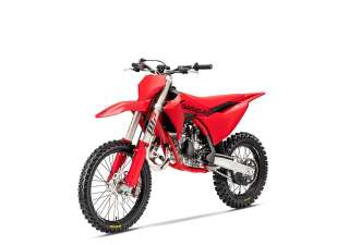 PHO BIKE PERS LIVO GASGAS MC 85 MY25 front left SALL AEPI V1