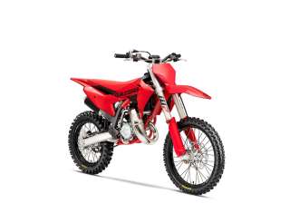 PHO BIKE PERS REVO GASGAS MC 85 MY25 front right SALL AEPI V1