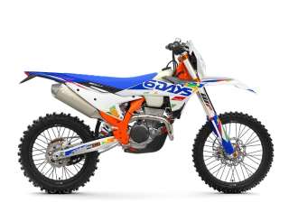 PHO BIKE 90 RE KTM enduro 350 excf 6days right side studio image SALL AEPI V1