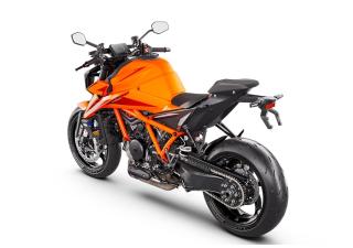 180226 1225 1390duke2026evo R 004