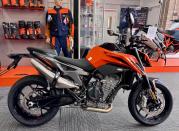 KTM 790 Duke Orange