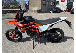 2026 125 smc r 2