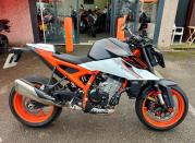 Demo 990 duke r