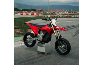 Stark Varg SM 2026 10 26 Red 02