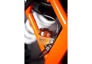 Pho pp mon 90113930144 rear brake reservoir cap sall awsg v1