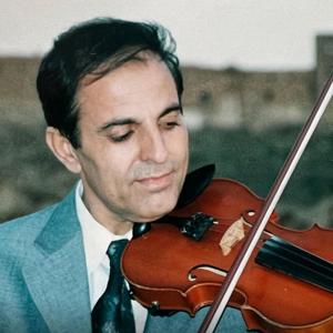 a photo of Hesen Derzî