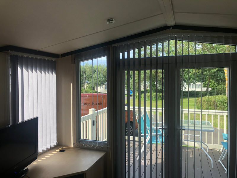 1st Choice Sidelight Blinds