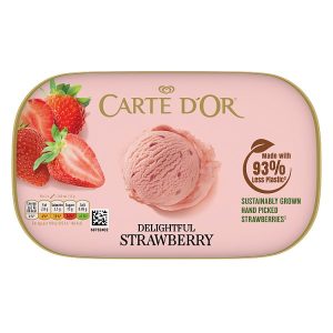 WALLS CARTE DOR STRAWBERRY 900ML