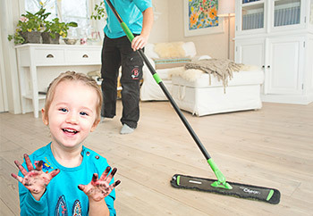 Bild Buskhaga Hemservice (Foton Lokalvårdare, Bild Städföretag)