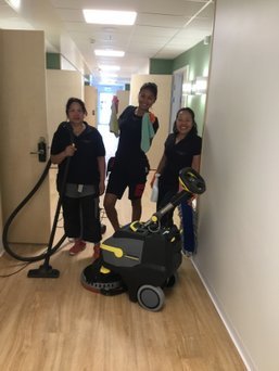 Bild Num Städ & Flytt (Foton Lokalvårdare, Bild Städföretag)