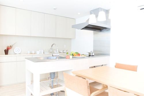 Bild Ekerö Städ-Hemhjälp (Foton Lokalvårdare, Bild Städföretag)