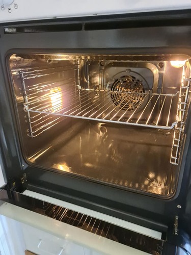 Bild SR Städ och Tjänster (Foton Lokalvårdare, Bild Städföretag)