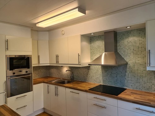 Bild SR Städ och Tjänster (Foton Lokalvårdare, Bild Städföretag)