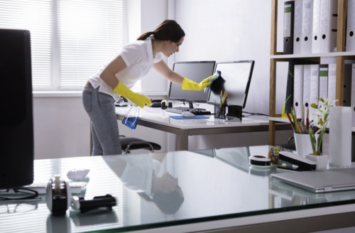 Bild Delco AB (Foton Lokalvårdare, Bild Städföretag)