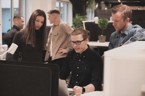 Victor, Sara & Joel på Alla Flyttfirmor 