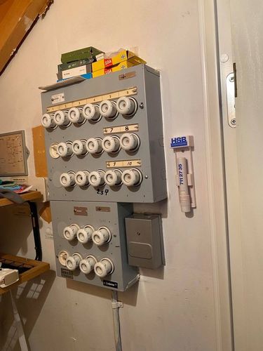 Bild på Småelhjälpen AB – elföretag & elektriker i Bagarmossen (Stockholms län)