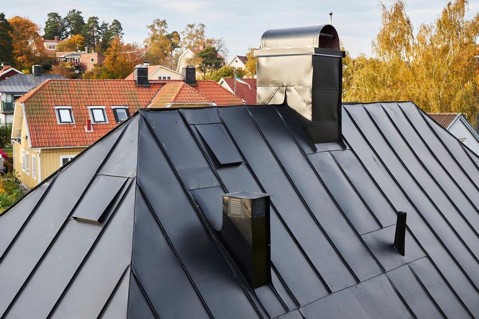 Företagsbild på Kompetens Plåtslageri – Ett takföretag i Stockholms län