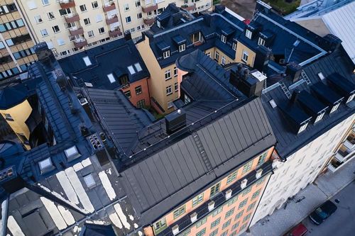 Företagsbild på Kompetens Plåtslageri – En takläggare i Stockholms län