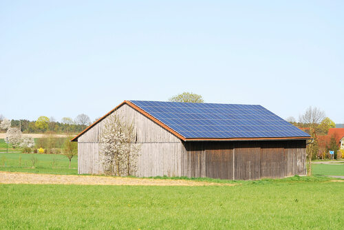 Bild solceller lantbruk