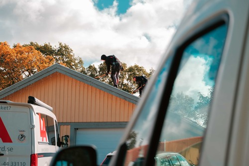 Hur mycket kan jag förlänga mitt taks livslängd med takvård?