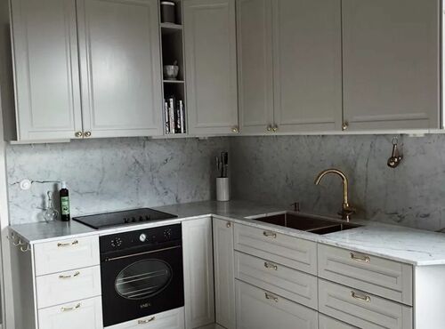 Företagsbild på Avona Tak & Bygg – Ett takföretag i Västmanlands län