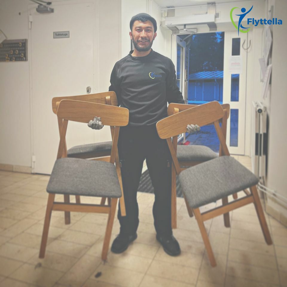 Företagsbild på Flyttella flytt & Städfirma i Stockholm – En flyttare i Stockholms län