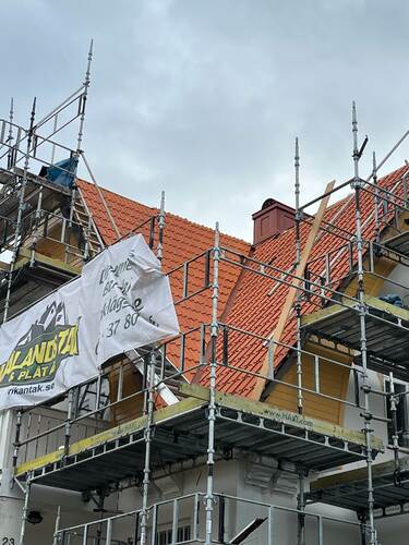 Företagsbild på Smålands Tak & Plåt AB – Ett takföretag i Bankeryd