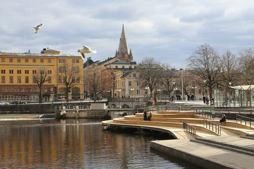 Takläggning, plåt och solceller i Örebro