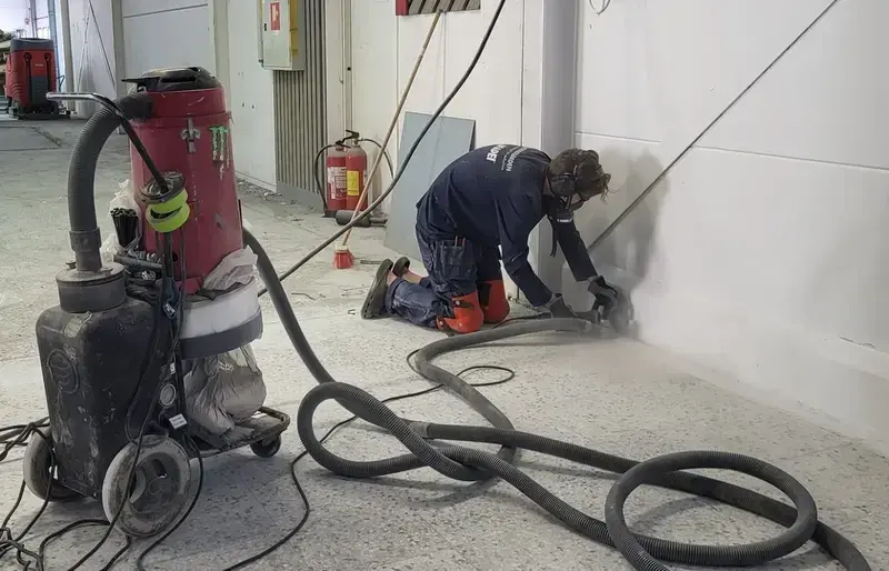 Golvrenovering av betonggolv