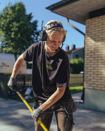 Företagsbild på Plattor På Gång AB – Ett dräneringsföretag i Hedesunda