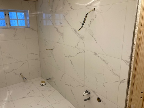 Badrumsrenovering Sälen marmorplattor