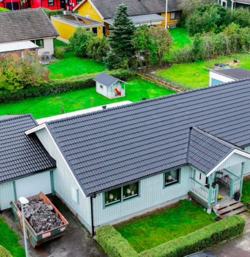 Företagsbild på Husdesign Gruppen Sverige AB – Ett takföretag i Västmanlands län 2024