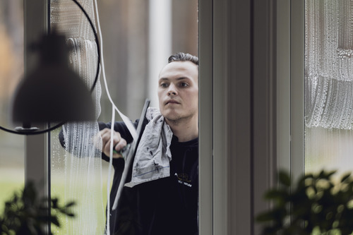 Putsa fönster villa Dalarna