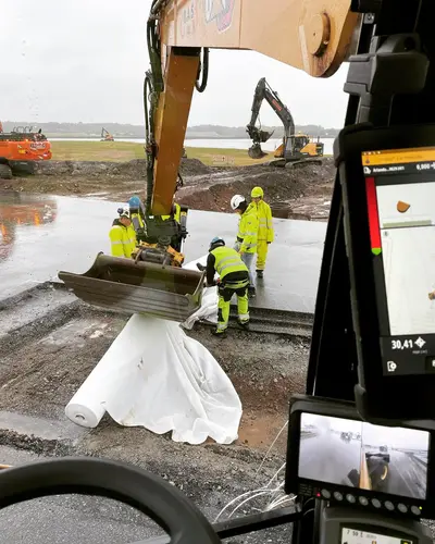 Bild innefrån grävmaskinen