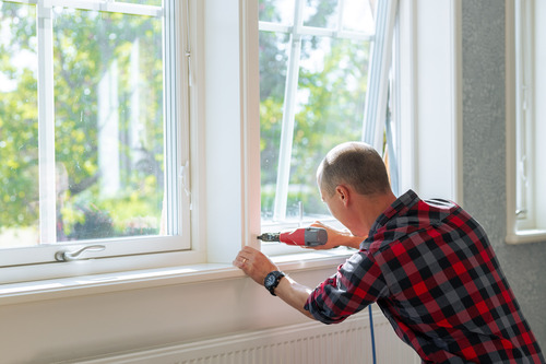 Professionellt fönsterbyte i Åkersberga med Roslagsfönster.