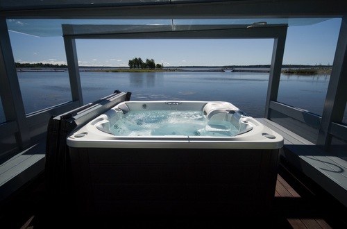 jacuzzi inomhus