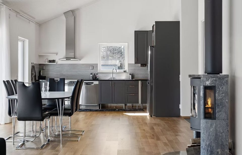 Företagsbild på Jh Byggmästare AB – Ett snickeriföretag i  2025